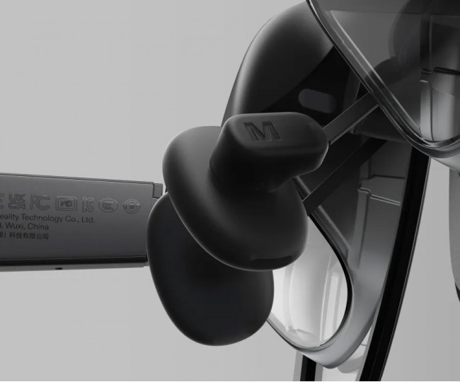 Окуляри віртуальної реальності XREAL One